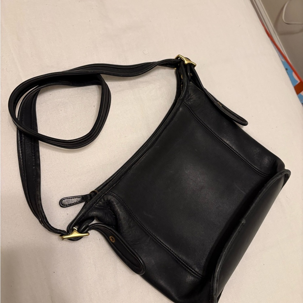 VINTAGE COACH Black Leather Crossbody Bag Slim Duffle Sack